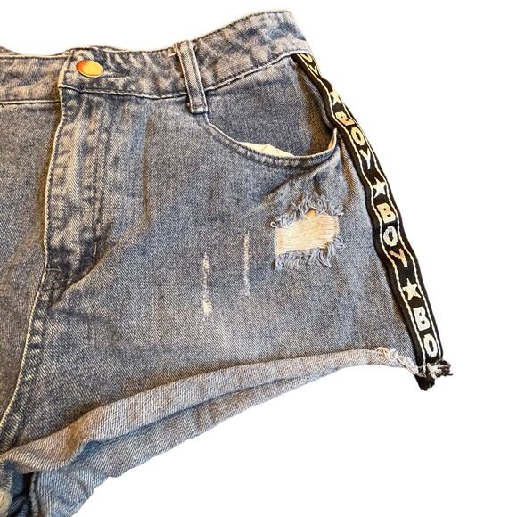 Shein Jean Shorts Women Medium High Rise Distressed Embroidered Stretch SzM W30 - Picture 3 of 6